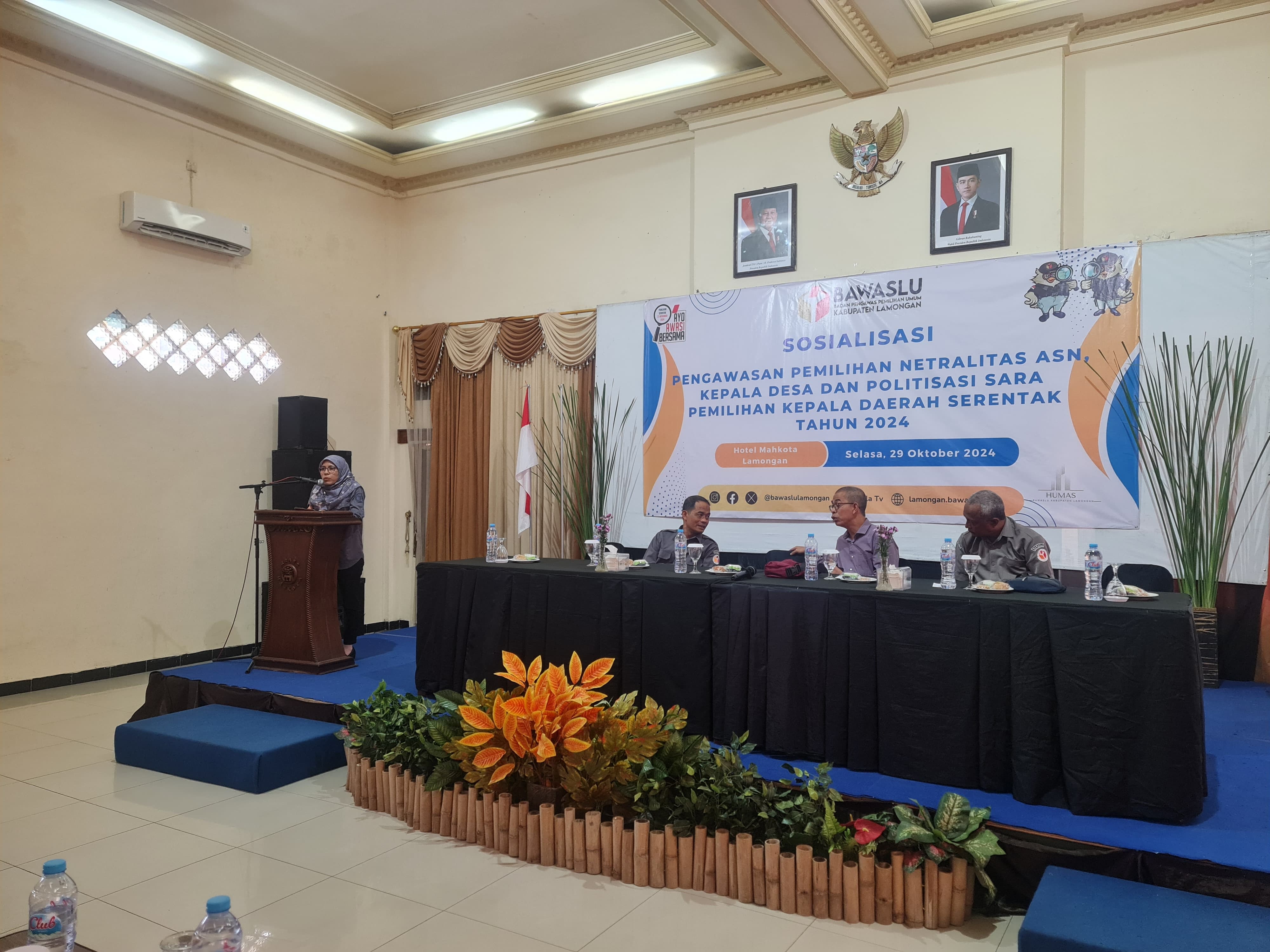 BAWASLU KABUPATEN LAMONGAN GELAR SOSIALISASI NETRALITAS ASN, KEPALA DESA DAN POLITISASI SARA PILKADA TAHUN 2024