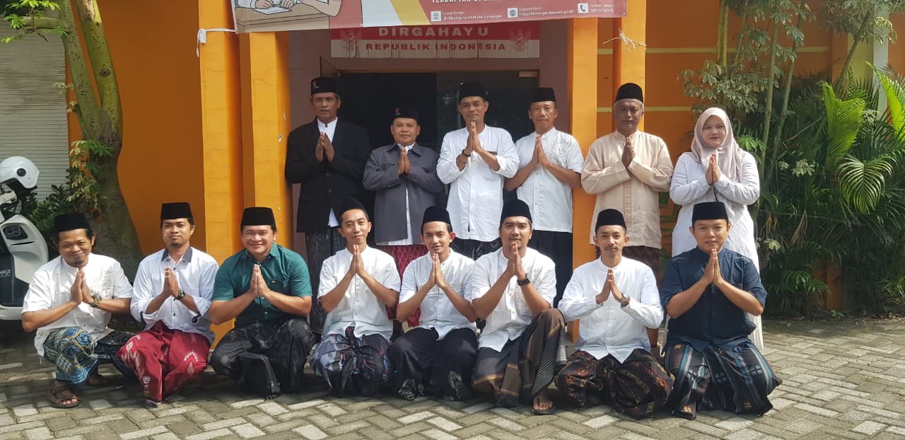 Bawaslu Kabupaten Lamongan Gelar Upacara Hari Santri Nasional 2025: "Mengawal Indonesia Merdeka Menuju Peradaban Dunia"