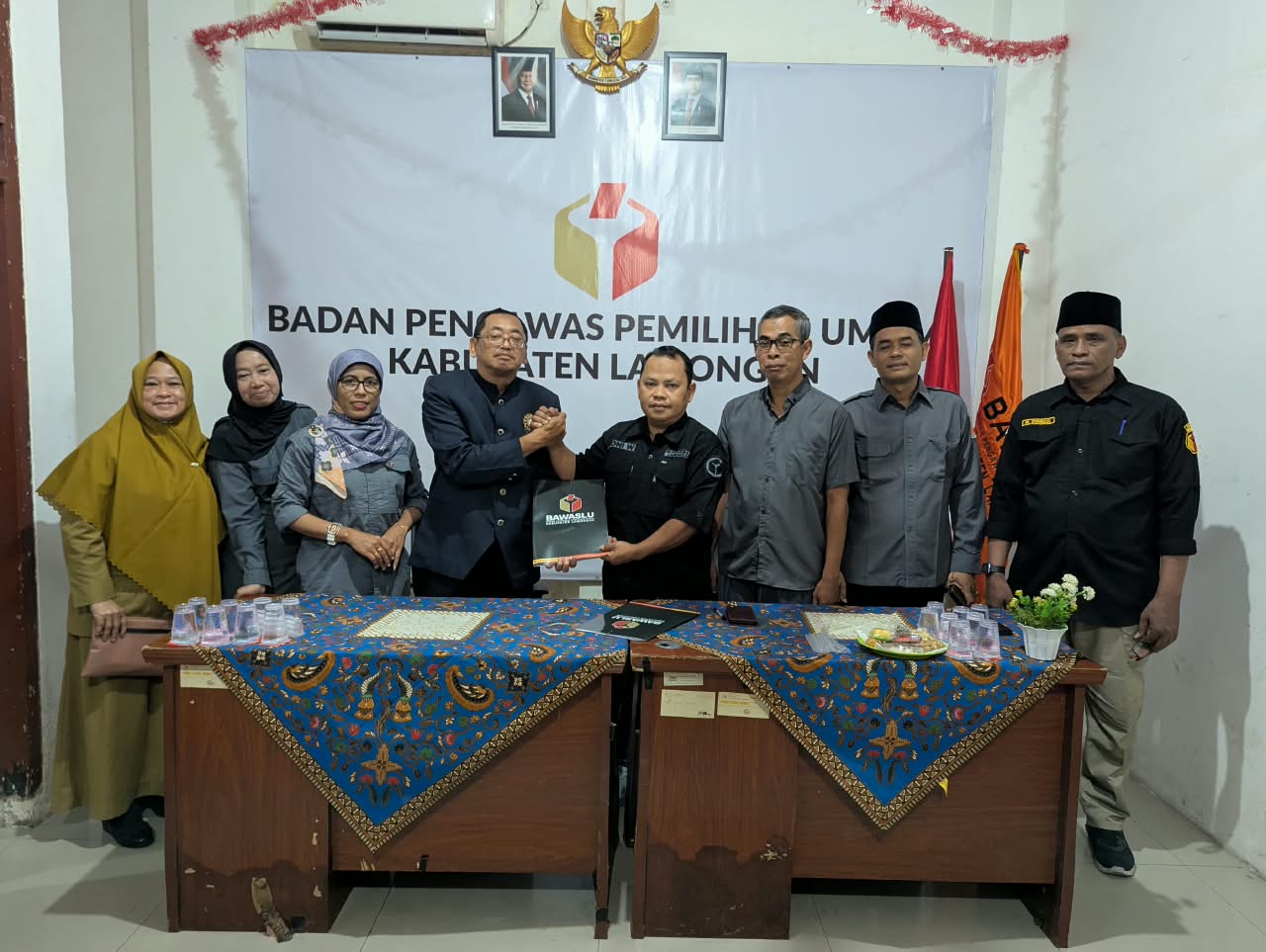 Bawaslu Lamongan teken kerjasama literasi digital dan pengawasan partisipatif dengan Diskominfo Kab. Lamongan