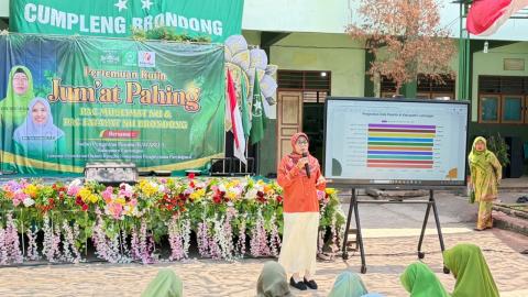 Dari Brondong untuk Demokrasi, Bawaslu Lamongan Ajak Fatayat dan Muslimat NU Perkuat Pengawasan Partisipatif