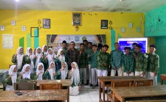 Bawaslu Goes to Shool